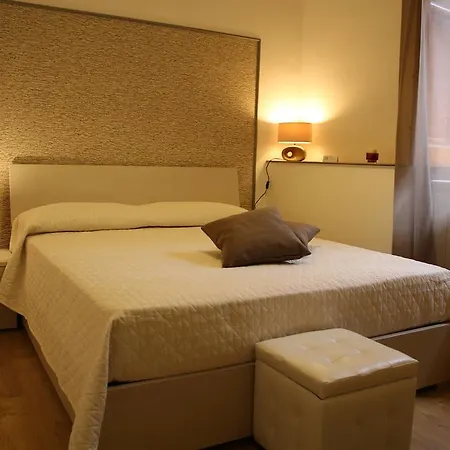 La Piazzetta Nocleg ze śniadaniem 2*