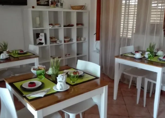 住宿加早餐酒店 La Piazzetta 2*